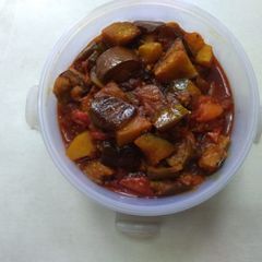 A picture of Potato brinjal curry.