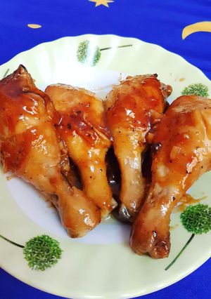 Hình của món Đùi Gà sốt cam.