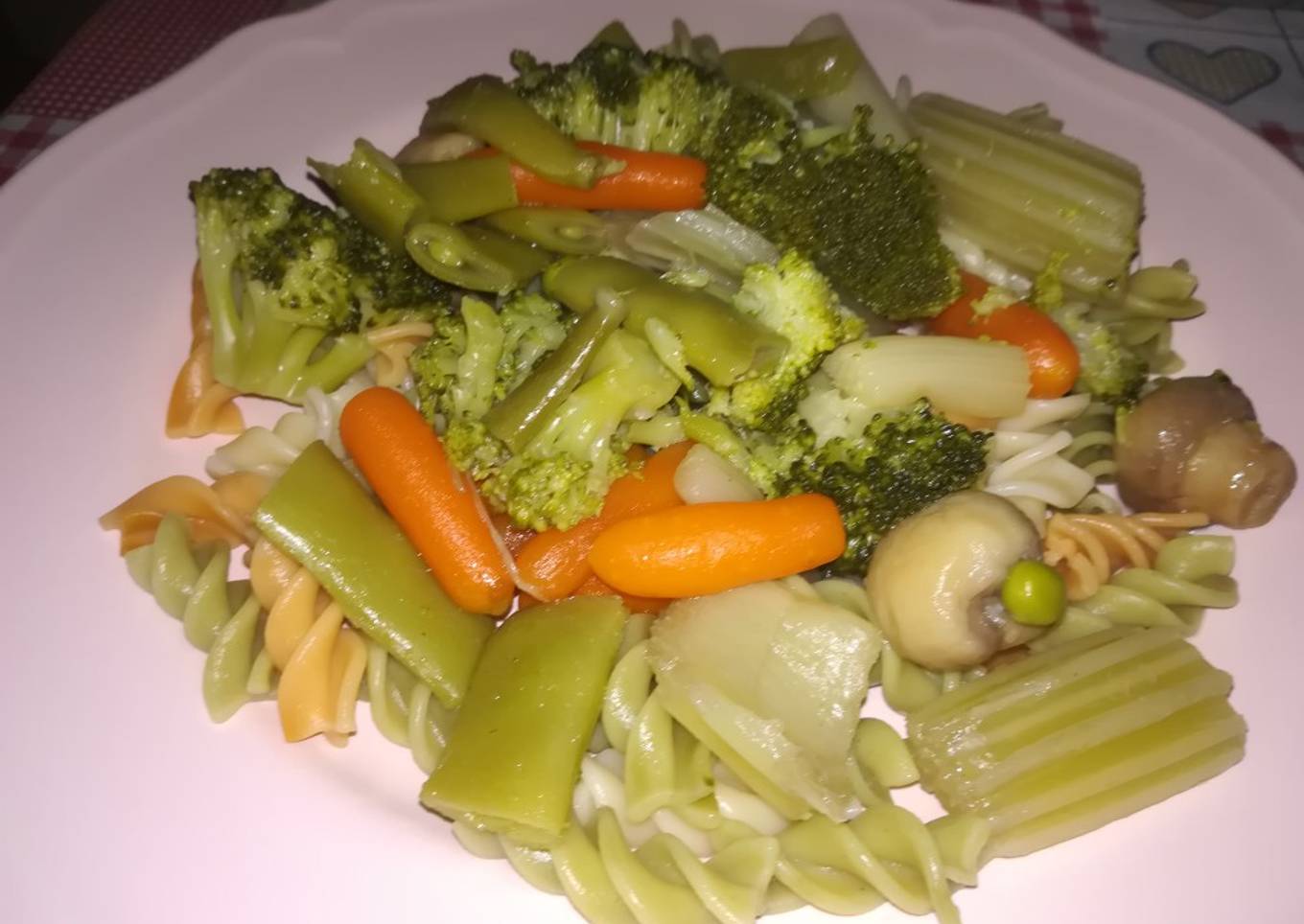 Pasta con menestra de verduras