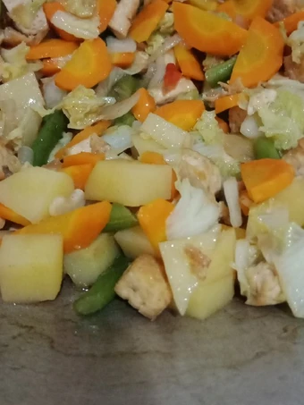 Cara Gampang Membikin Resep Tumis sayur tahu saus teriyaki simpel yang Uenak Anti Ribet, Lezat