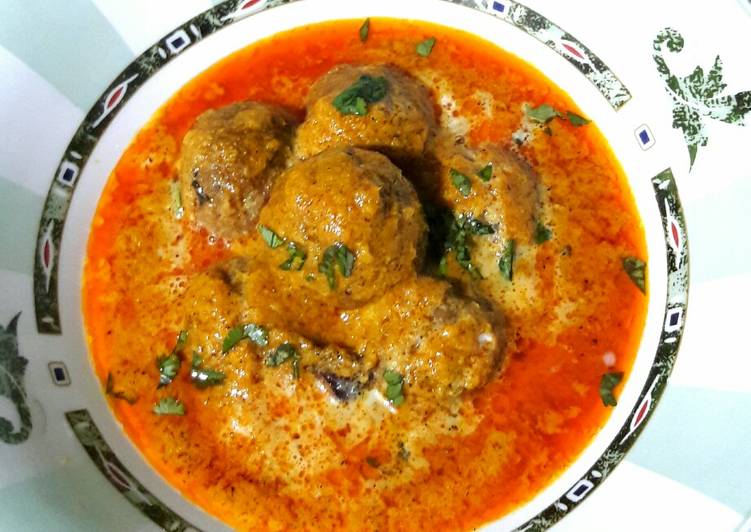 Soya Kofta in Coconut Gravy