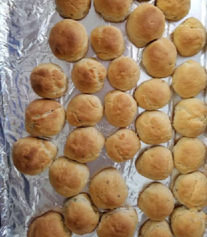 Keksa onamning goshtli mushuk surati Keksa onamning goshtli mushuk surati