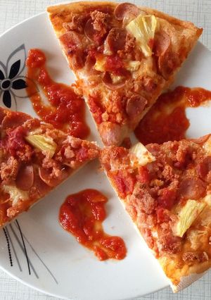 A picture of Sausage(Smokies pizza).