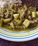 Picadillo de pavo con ejotes y calabacitas en salsa verde