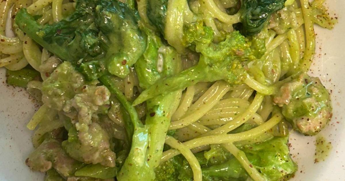 Ricetta Spaghetti in padella 16 cime di rapa salsiccia e stracchino (e