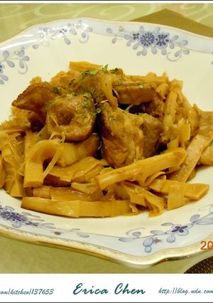 烤箱~~滷肉與桂竹筍完美搭配 的食譜成品照片