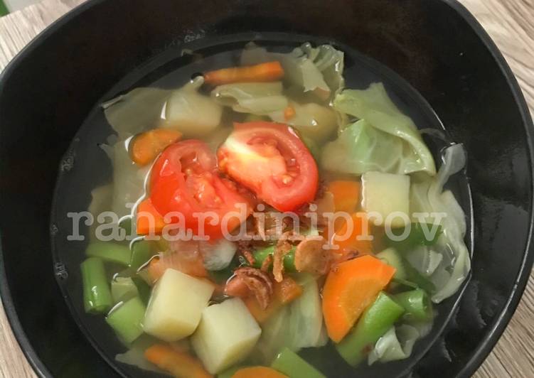 Cara Gampang Membuat Sayur Sop Warna Warni, Menggugah Selera