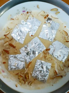 A picture of Khoya kheer.