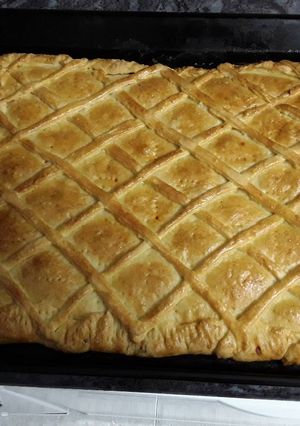 Foto principal de Empanada con carne de ternera guisada