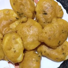 A picture of Potato pakoda.