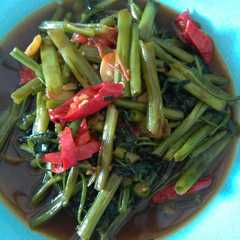รูปของ Tumis kangkung sehah 😉
