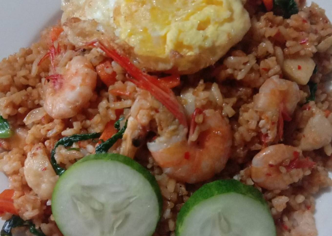 Nasi goreng seafood (udang)