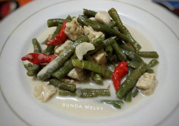 Lodeh Bumbu Iris Tempe & Kacang Panjang