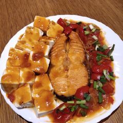 A picture of Sweet and Sour Salmon with Tofu.