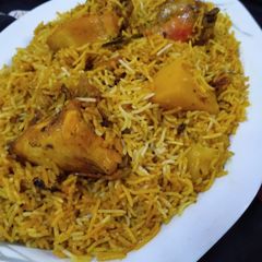 A picture of Chicken biryani.