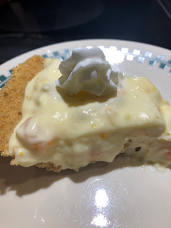 A picture of Banana Pudding Fruit Cup Pie 🥧.