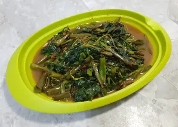 Resep Unik Tumis Kangkung Terasi Ala Warteg