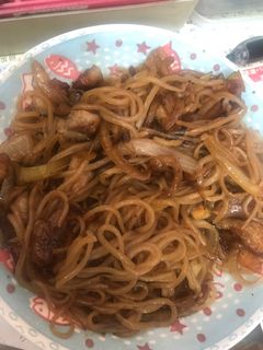 生銅簡易肉絲炒麵 的食譜成品照片