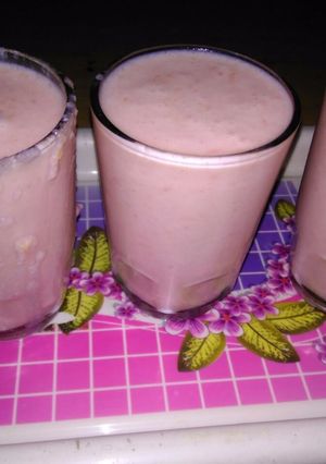 A picture of Papaya milk shake.