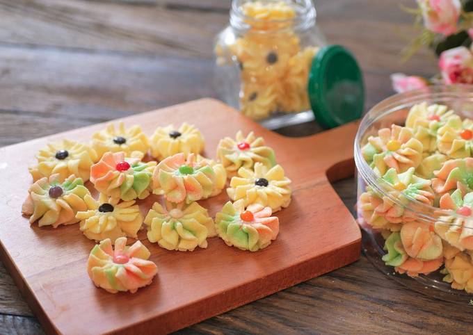 Kue Semprit Susu Renyah Cuma 3 Bahan