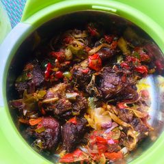A picture of Pepper meat🌶🥩.