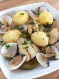 Fogonero con almejas y papas