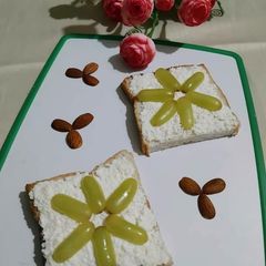 A picture of Fruity Bread Toast.