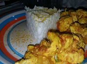 Una foto de pollo con cardamomo