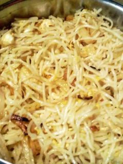 এগ চাউমিন (egg chow mein recipe in Bengali) রেসিপির প্রধান ছবি