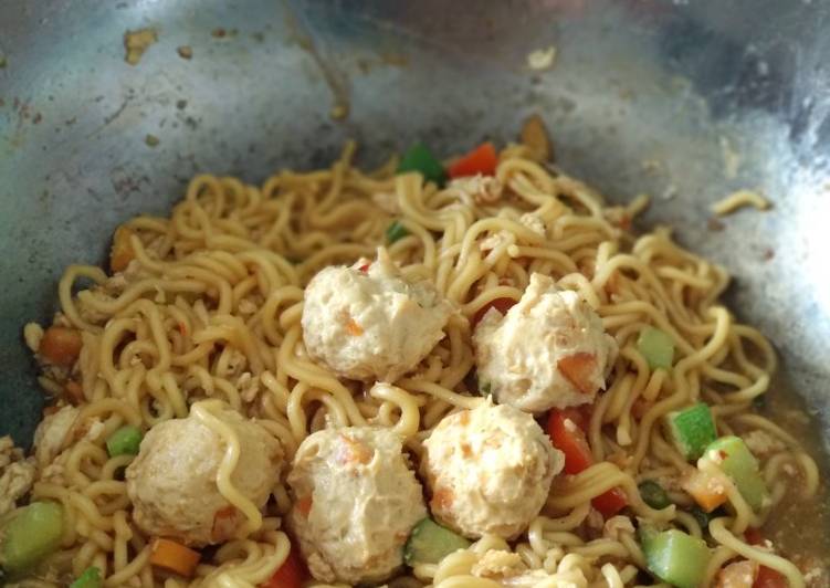 Langkah Mudah untuk Membuat Mie Tek Tek Sweet Spicy Anti Gagal