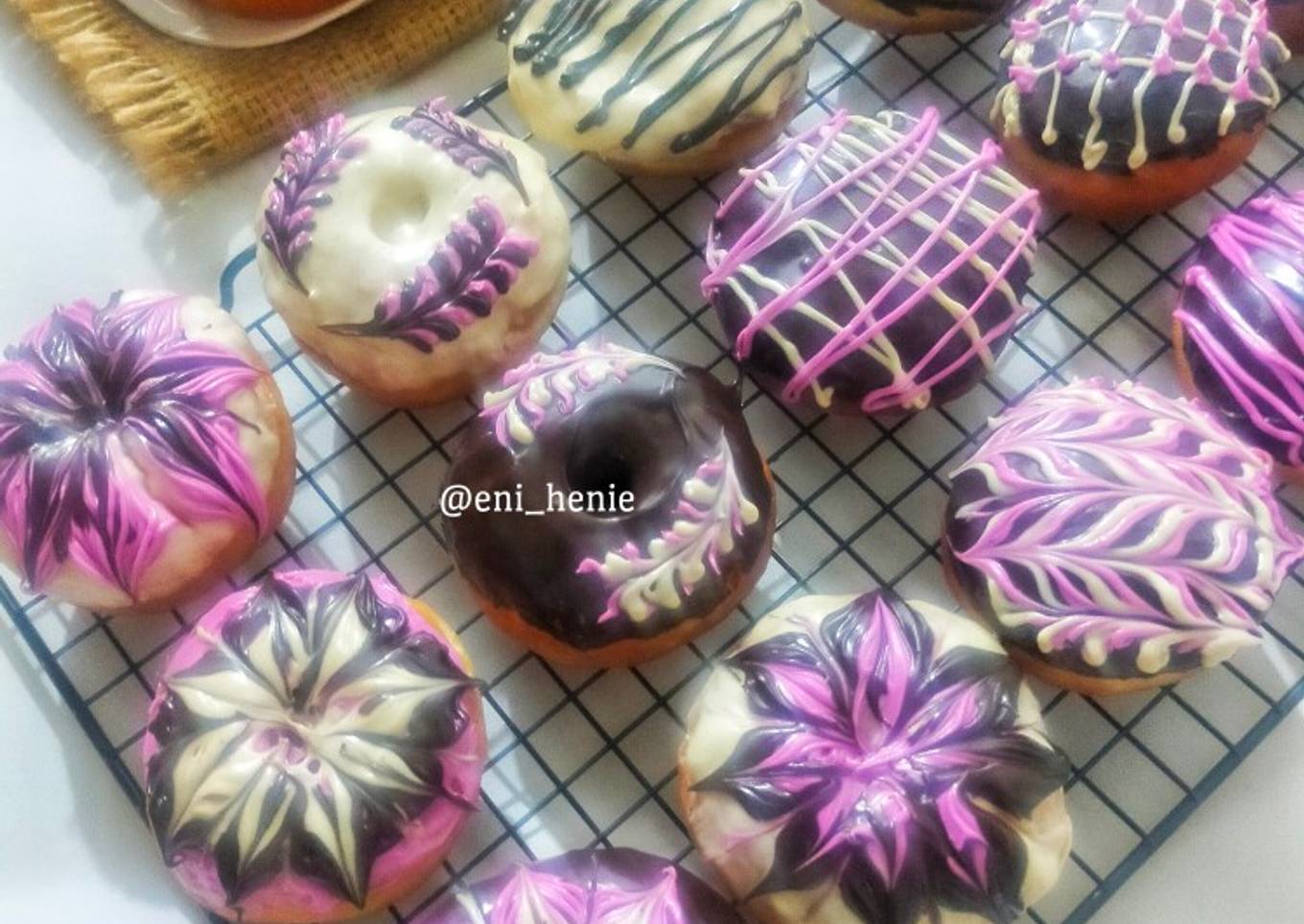 Donat Tanpa Kentang Topping Glaze