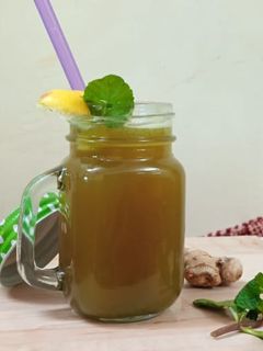 હોમ મેડ શેરડી નો રસ (Home Made Serdi Ras Recipe In Gujarati) રેસીપી મુખ્ય ફોટો