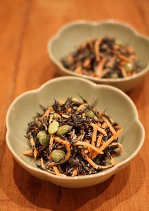 鹿尾菜和風沙拉（ひじきと枝豆の和風サラダ） 的食譜成品照片
