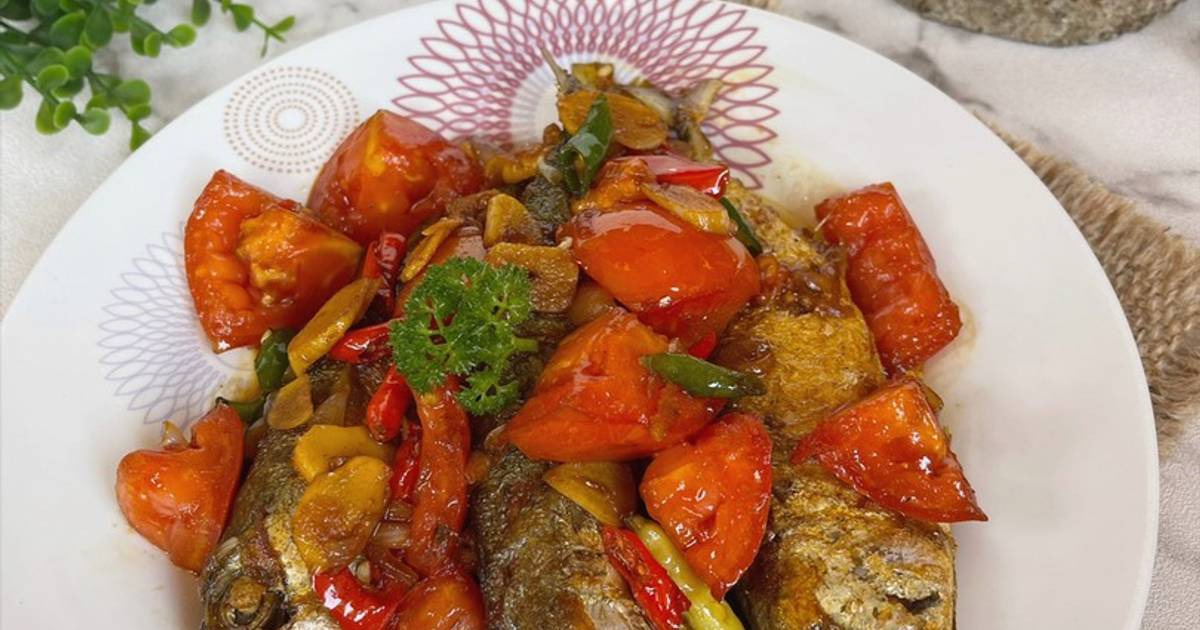 Resep Ikan Kembung Goreng Kecap Oleh Kiki Fhatria - Cookpad