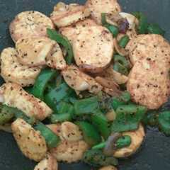 รูปของ Tofu Paprika Lada Hitam