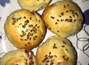 Una foto de Pancitos saborizados de salame (salen 25 aprox)