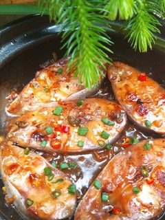 Hình của món Cá saba kho tộ.