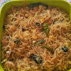 A picture of Bihun Goreng Bakso.