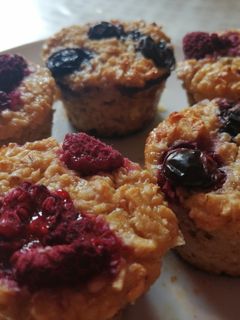 Zabpelyhes gyümölcsös muffin recept fotója