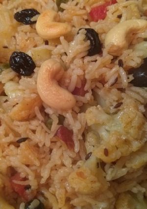A picture of Veggies Pulao.