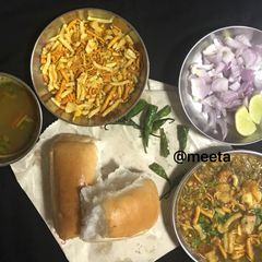 A picture of Street food Misal Pav.