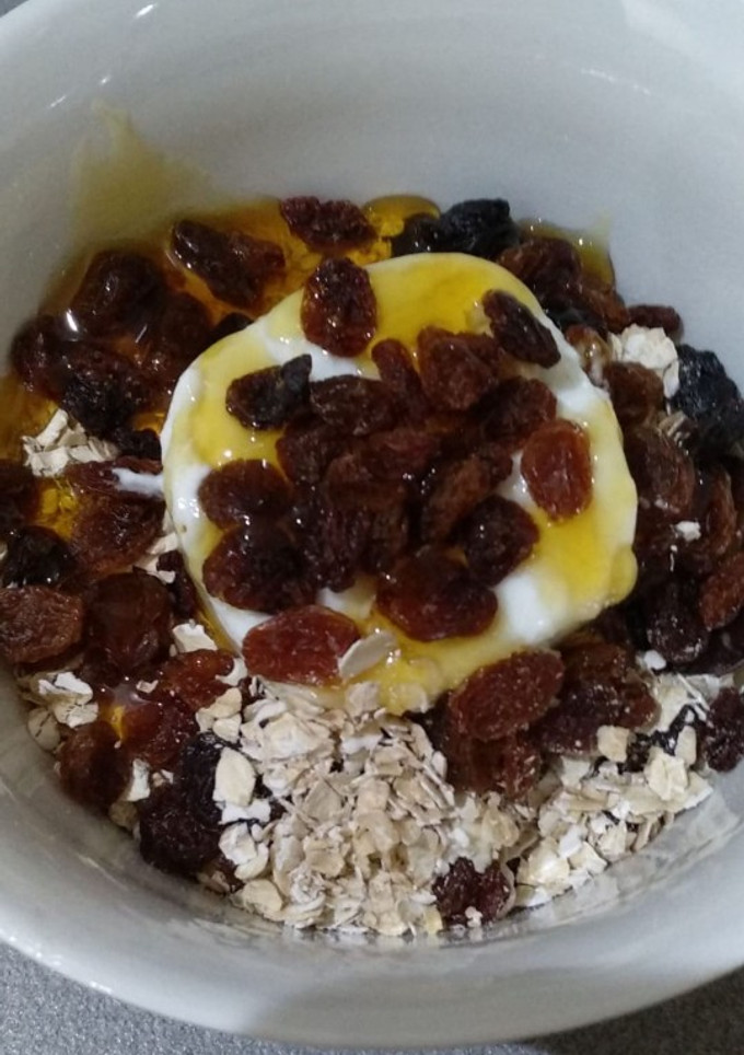 Una foto de Yogurt con pasas