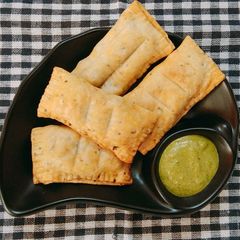 A picture of Baked Potato Pockets.