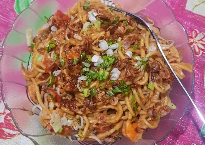 Mie goreng pedas