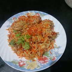 A picture of Sindhi chicken biryani.