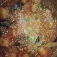 A picture of Potato brinjal gravy.