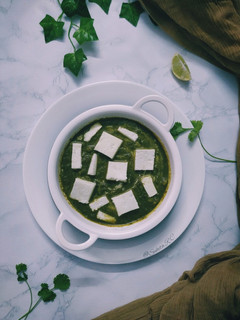 A picture of Palak Paneer.