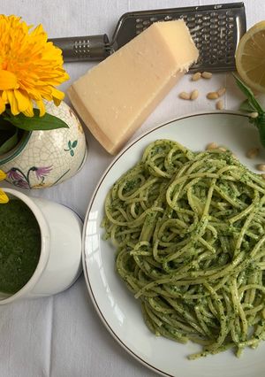 O poză a rețetei Spaghete cu Sos Pesto de Busuioc și Parmezan.