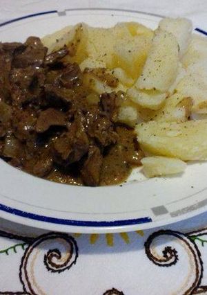 Fehérboros csirkemáj recept fotója