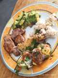 Keto, Solomillo, crujiente de Alcachofa, coliflor y aguacate